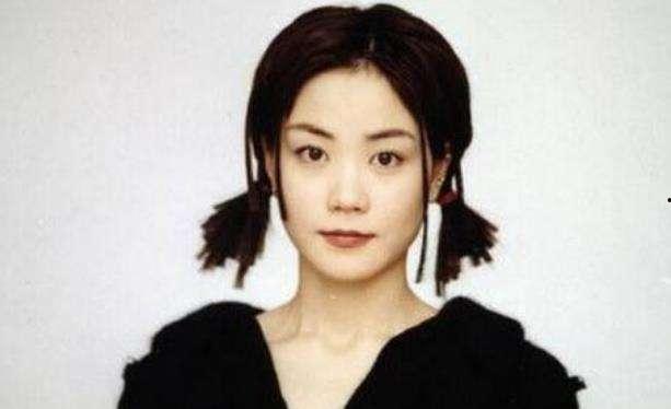 王菲父亲爆料视频最新版,揭秘天后成长背后的故事 第1张 王菲父亲爆料视频最新版,揭秘天后成长背后的故事 第1张